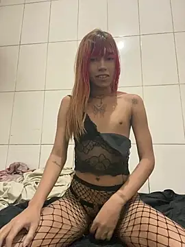 itevellyn  online show from July 27, 4:52 am