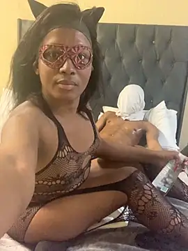 Shemale Kitty online show from June 8, 5:01 pm