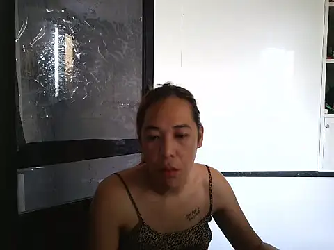 Queen kendramarrie online show from July 19, 12:59 am