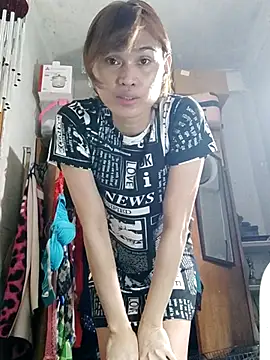 QueenSoreal online show from September 16, 4:00 pm