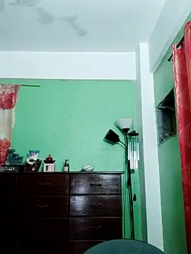 QueenSoreal online show from September 25, 6:04 pm