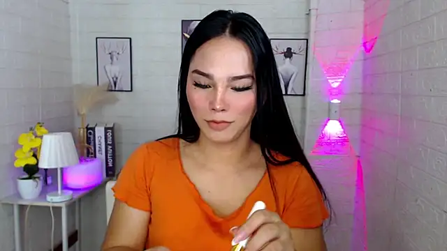 urnaughtydolly69 online show from October 20, 2:42 pm