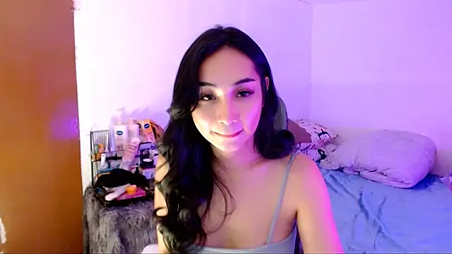 SweetLilly 18 online show from October 25, 5:02 am