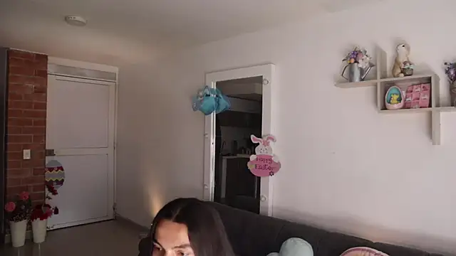  Vahos  online show from April 8, 5:25 pm