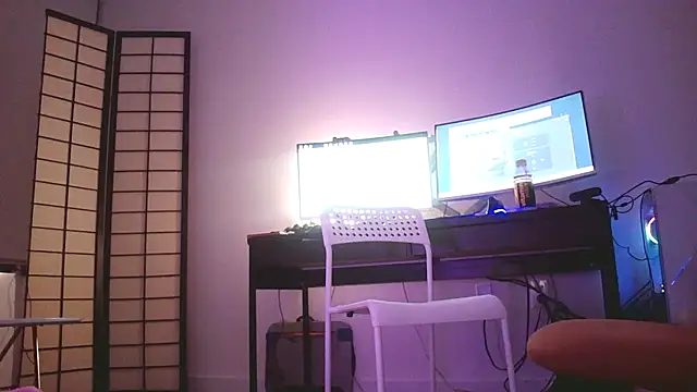 Mikela Alexa online show from November 20, 4:02 am