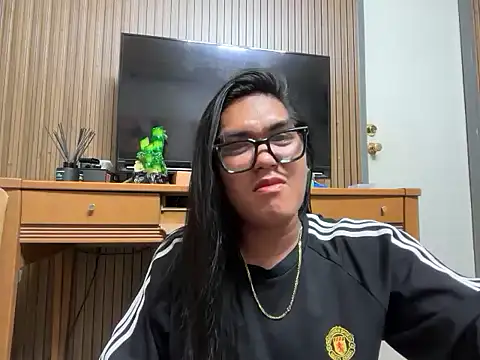 Cerafica143 online show from October 20, 5:05 pm