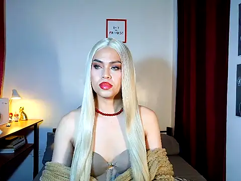 MistressLuna1 online show from April 13, 7:07 pm