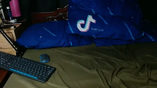 Yukikawaii online show from March 4, 7:36 am