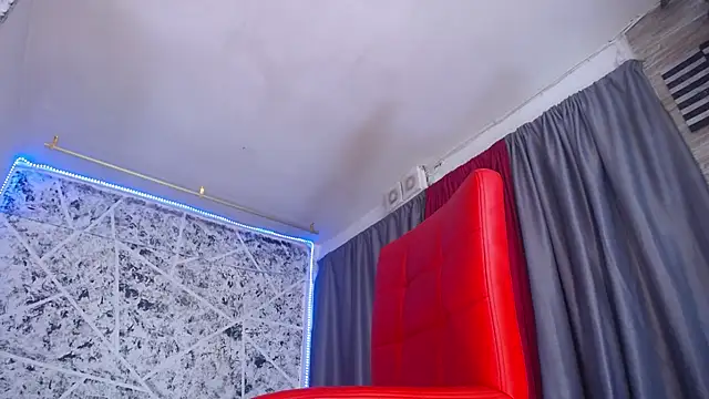 hornytsblonde online show from March 17, 2:52 pm