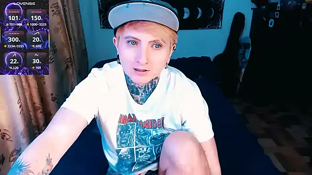 Marieblueeyes online show from November 7, 2:33 am