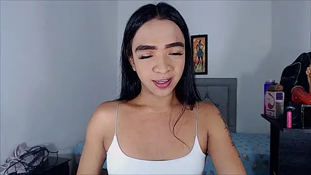 Snapshot of sofiaxdollxxx chatting on February 7, 3:24 am sofiaxdollxxx online show from February 7, 3:24 am