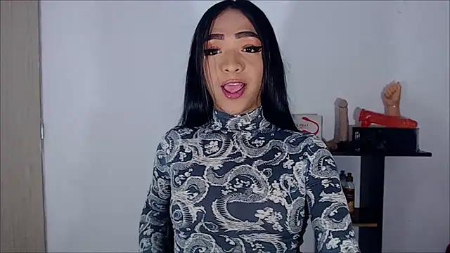 Snapshot of sofiaxdollxxx chatting on February 22, 4:07 am sofiaxdollxxx online show from February 22, 4:07 am