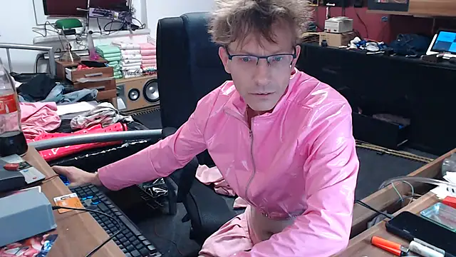Fem-Boy40 online show from June 9, 1:38 am