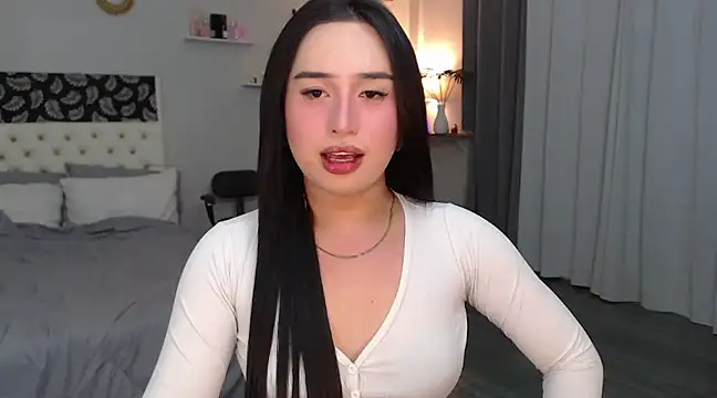 Sexysafarahh online show from December 3, 7:05 am