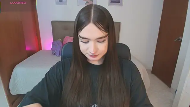 Miley Baker online show from April 6, 4:29 pm