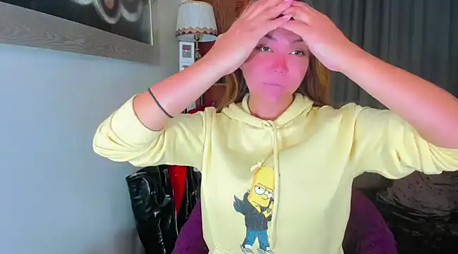 AsianHotieTS online show from December 17, 4:01 am