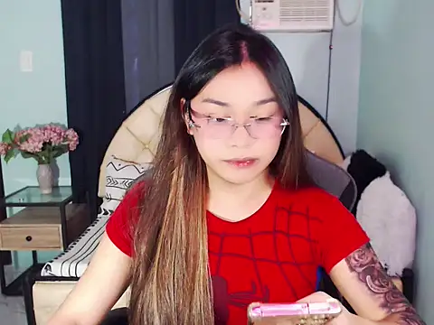 Snapshot of WeezyBabyXoxo chatting on October 23, 7:23 am WeezyBabyXoxo online show from October 23, 7:23 am