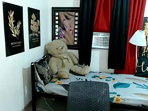 UrhotGoddess online show from April 20, 8:27 am