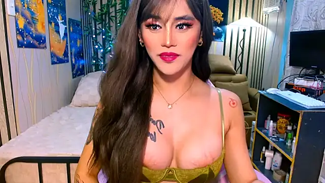 UrSweetKatCakes online show from October 14, 11:59 pm