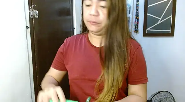 Snapshot of IvanaSuck_Cock chatting on February 9, 10:11 pm IvanaSuck Cock online show from February 9, 10:11 pm