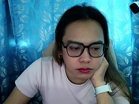 Your PrettyGirlxxx online show from November 14, 12:51 am