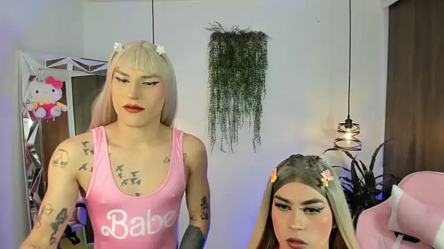 queenramoona-hot online show from March 27, 10:33 pm