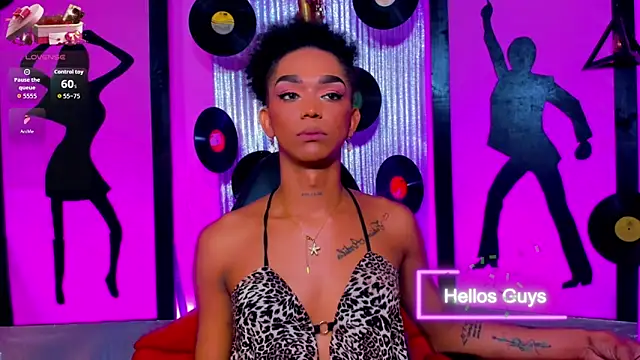 nickyminach  online show from February 7, 7:14 am