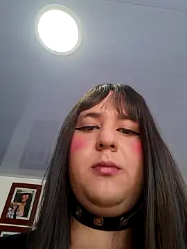 Snapshot of cosmicwind chatting on December 24, 7:33 pm cosmicwind online show from December 24, 7:33 pm