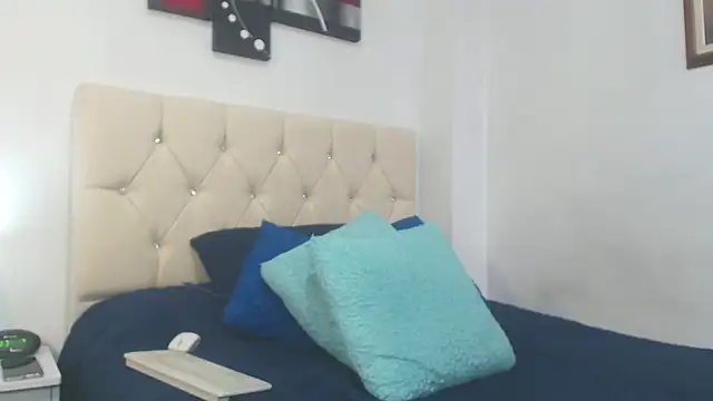 gatasexlucy online show from April 23, 3:14 pm