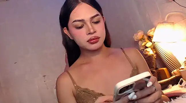 Snapshot of Ashely_Lewis chatting on December 11, 12:42 pm Ashely Lewis online show from December 11, 12:42 pm