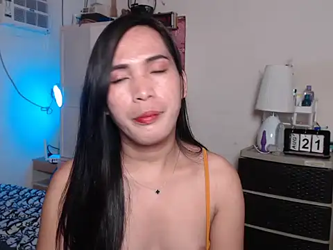 Msyensmith online show from September 21, 10:43 am