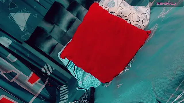 CharlotteBigCock online show from April 24, 2:20 pm