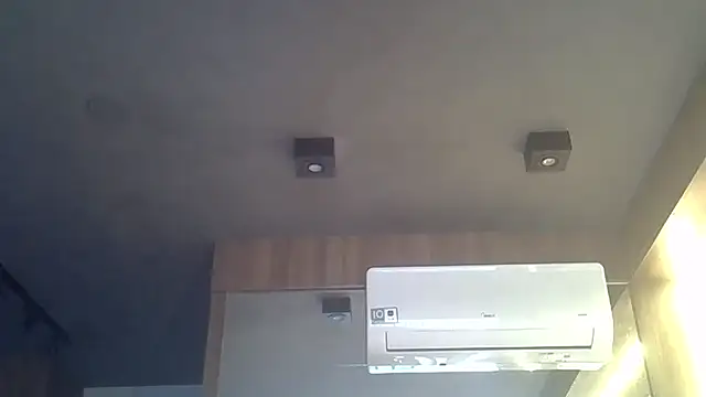 Skinny-Kitten online show from November 17, 5:13 pm