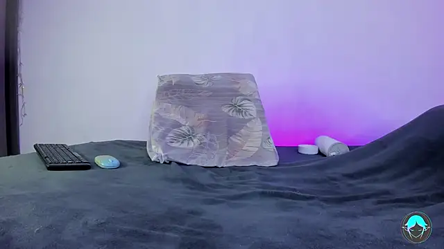 sofi elfqueen online show from April 21, 2:51 am