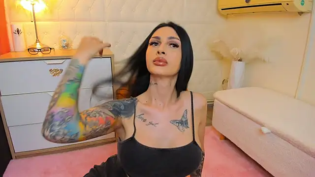 naughtycleo online show from April 21, 2:48 am