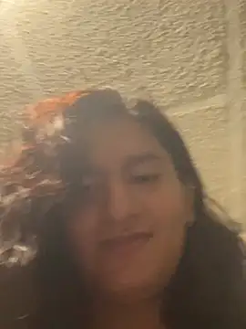 Snapshot of ari_artis chatting on February 27, 6:18 am ari artis online show from February 27, 6:18 am