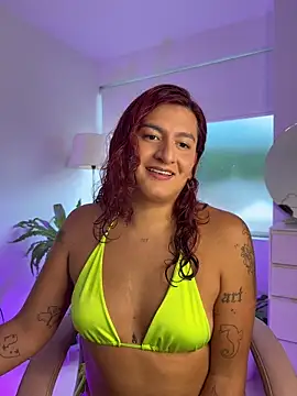 Snapshot of ari_artis chatting on September 15, 8:58 pm ari artis online show from September 15, 8:58 pm