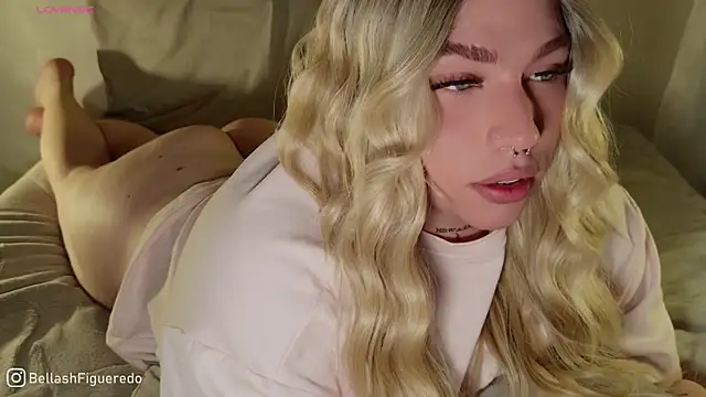 Snapshot of IsabellaFigueredo__ chatting on September 13, 6:30 am IsabellaFigueredo   online show from September 13, 6:30 am