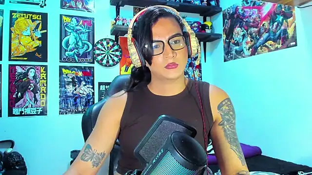 dariell smokesexx online show from April 23, 7:16 am