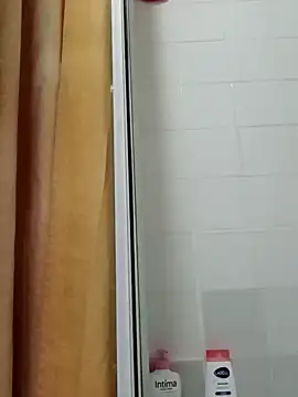 JOHANNA9MOI02 online show from October 6, 1:49 am