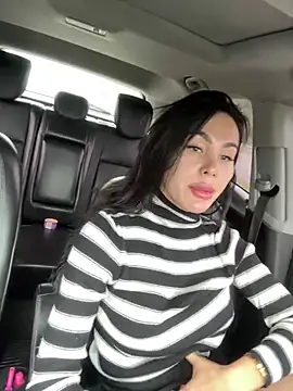 Snapshot of nelumbonucifera chatting on February 14, 12:47 pm nelumbonucifera online show from February 14, 12:47 pm