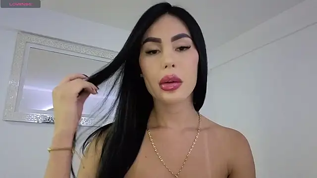 Snapshot of nelumbonucifera chatting on October 5, 3:07 am nelumbonucifera online show from October 5, 3:07 am